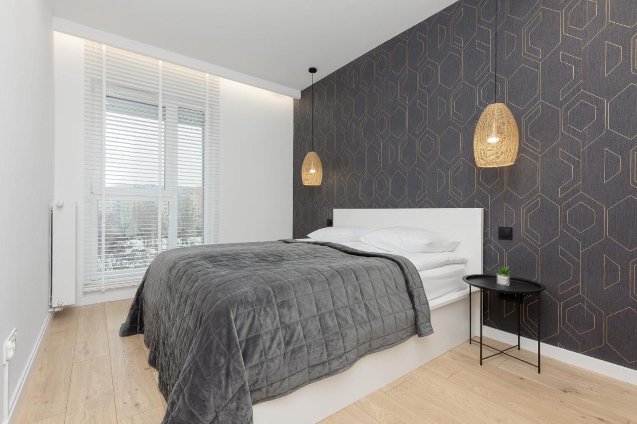 Loft Apartment With Parking In Warsaw By Noclegi Renters ภายนอก รูปภาพ