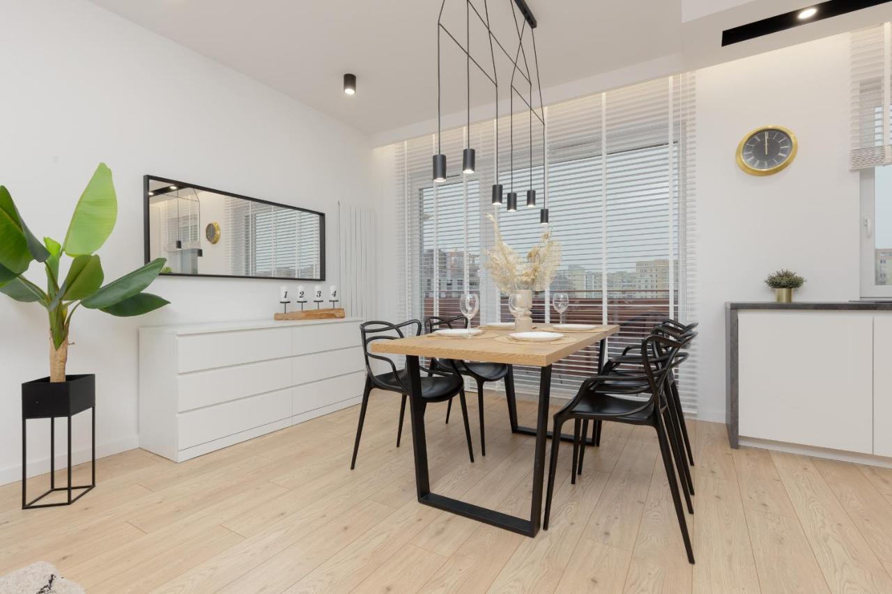 Loft Apartment With Parking In Warsaw By Noclegi Renters ภายนอก รูปภาพ